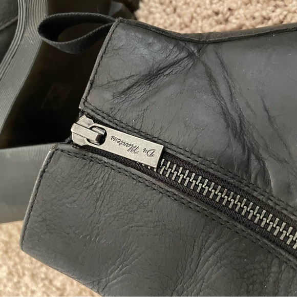 Dr. Marten’s Magdalena Lug Sole Heels Booties Black Leather Size 8 - Picture 7 of 12